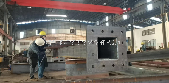 博深高速凤岗收费站交通龙门架项目实施中